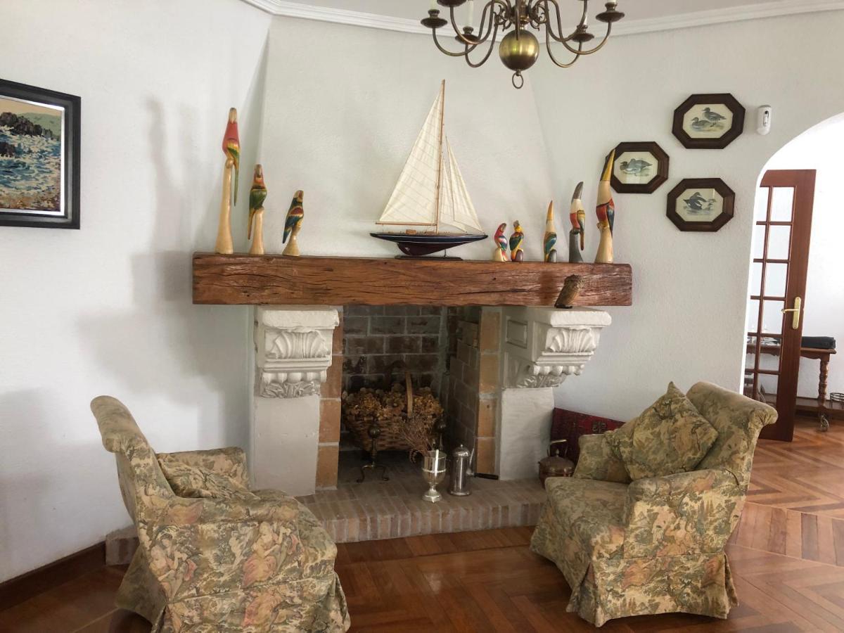 Chalet Al Lado De La Playa Con Piscina Privada, Jardin Y Barbacoa, Fronton, 6 Habitaciones Ларедо Екстериор снимка