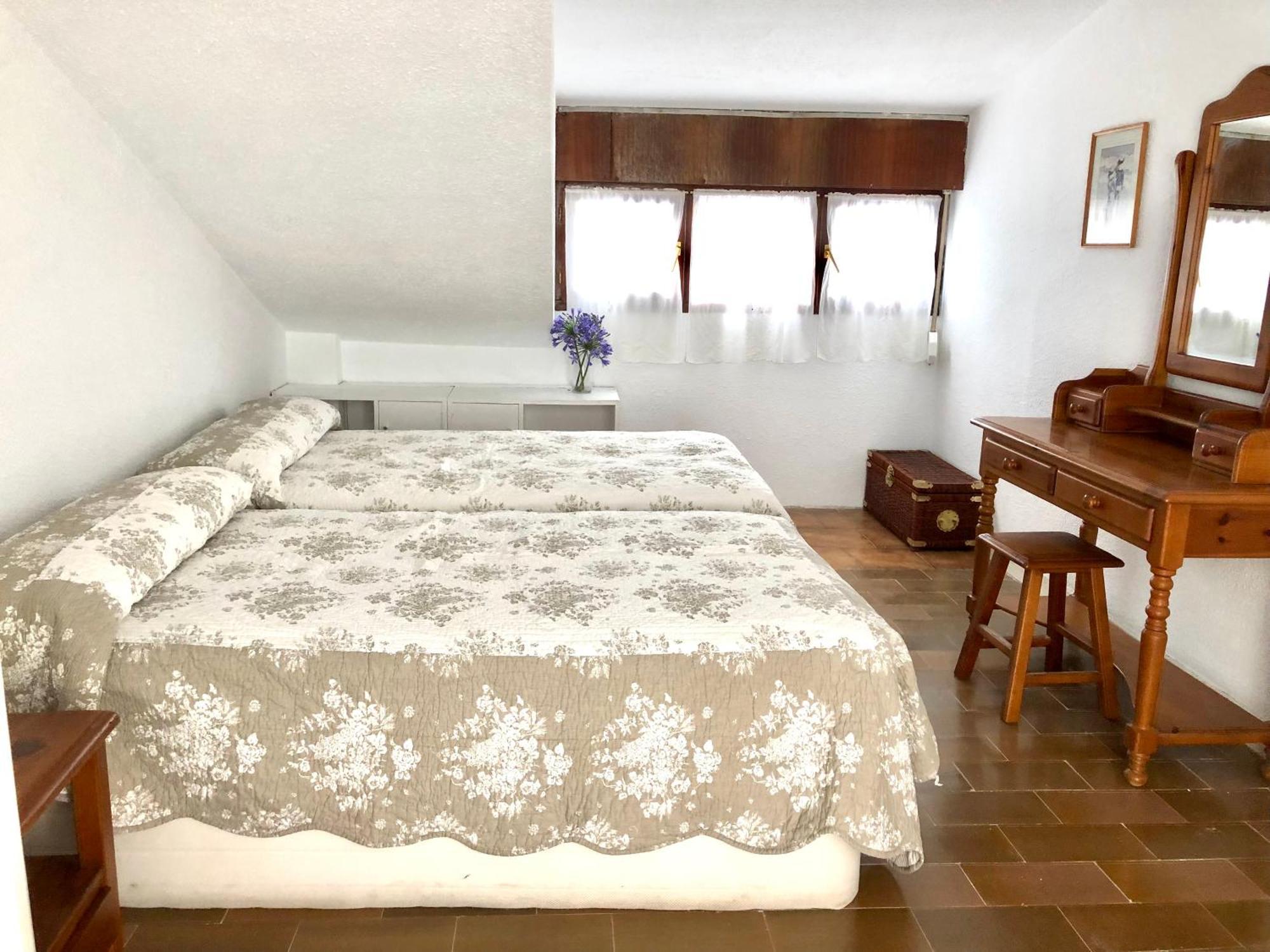 Chalet Al Lado De La Playa Con Piscina Privada, Jardin Y Barbacoa, Fronton, 6 Habitaciones Ларедо Екстериор снимка